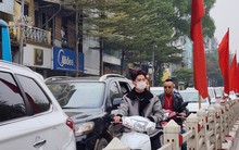 Khu vực Văn Miếu - Quốc Tử Giám kẹt cứng, nhiều người bỏ cuộc xin chữ đầu năm