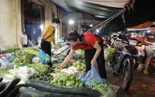 Hà Nội: Hàng hóa dồi dào, giá rau xanh 'hạ nhiệt'