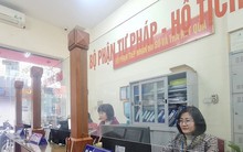 Công sở Hà Nội ngày đầu làm việc: Cán bộ nghiêm túc, công dân thưa vắng