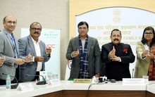 Ấn Độ ra mắt vaccine Covid-19 dạng nhỏ mũi đầu tiên trên thế giới