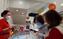 Thua lỗ vẫn mua vàng đón vía Thần Tài