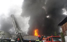 Hệ thống điện mặt trời gặp sự cố, gây cháy kho hàng rộng 1.000 m2