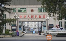 Cửa khẩu Móng Cái tất bật trước ngày thông thương biên giới Việt - Trung