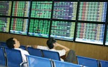 Chứng khoán kỳ vọng thoát khỏi downtrend