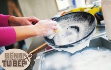 Thứ trong nhà bẩn hơn bồn cầu nhiều lần nhưng không phải ai cũng biết làm sạch đúng cách