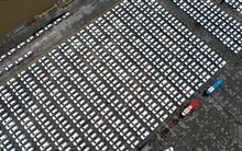 Phát triển nhất thế giới nhưng ngành công nghiệp ô tô Trung Quốc đang đối mặt với nút thắt nghiêm trọng, ông lớn mạnh tay chi tiền để tự “giải cứu” mình