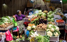 Lạm phát khiến giá hành tây ở Philippines đắt hơn thịt bò