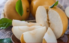 Lê giúp dưỡng gan, bảo vệ tim mạch nhưng 'đại kỵ' 3 thực phẩm quen thuộc này