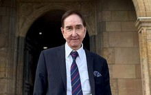 Cụ ông 90 có vẻ ngoài trẻ hơn 20 tuổi nhờ một bài tập trong suốt 60 năm, nhưng không phải chạy bộ