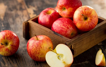 Nhà tuyển dụng yêu cầu 3 ứng viên đi mua táo, người không mang quả táo nào về lại được nhận vào làm luôn?