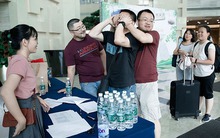 Ăn trưa với bạn cũ, giật mình nhận ra 5 bài học “thô nhưng thật”