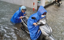 Nhiều nơi tại Đà Nẵng vừa thông cống xong…vẫn ngập nặng