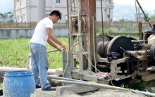 Khoan giếng trong vườn để lấy nước rửa xe, người đàn ông bị công an phạt hơn 66 triệu đồng: Khi nhận ra lỗi sai thì đã quá muộn