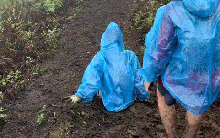 Cảnh tượng "dở khóc dở cười" khi đi trekking khiến hội lười vận động thấy ngay bản thân mình trong đó