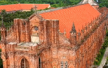 Phát hiện nhà thờ trăm tuổi đậm nét châu Âu cách Hà Nội 2 giờ chạy xe, du khách nhận xét "ở ngoài đẹp hơn trong hình"