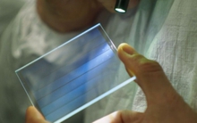 Microsoft lưu trữ thành công dữ liệu lên trên một tấm kính nhỏ: Tồn tại được 10.000 năm, không cần điện để hoạt động, chứa được 7TB dữ liệu