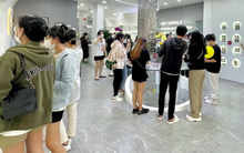 Mắt kính HMK giải mã xu hướng đeo kính nhưng không cận thị