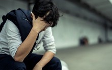 Trúng số hơn 15 triệu USD, bỏ việc đi du lịch khắp nơi, sau 5 năm tôi nhận kết cục thảm: Không thể xin việc, bị chuẩn đoán có dấu hiệu trầm cảm