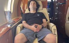 Bitcoin trở lại đỉnh 18 tháng: Hé lộ những bức ảnh "hiếm" về cuộc sống xa hoa của tội đồ Sam Bankman-Fried, kẻ khiến vô vàn nhà đầu tư lao đao