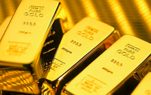 Giá vàng 'lao dốc' sau phiên chạm đỉnh cao nhất 3 năm