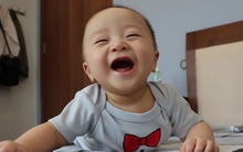 Nếu cha mẹ có 10 điều này, chắc chắn con bạn là một em bé may mắn