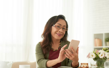 55 tuổi, lương hưu chưa đến 10 triệu đồng nhưng có thêm 6 khoản thu nhập: Không sống cùng chồng con vẫn hạnh phúc!