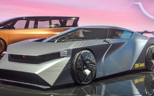 Siêu xe Nissan mới: Mạnh hơn 1.300hp, người lái chơi được game đua xe ảo trong cabin