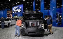 Cơn đau đầu của Ford: Làm xe điện lỗ, mảng xe xăng cũng chịu chi phí quá lớn