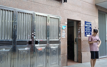 Hà Nội: Chung cư mini bị phong tỏa sau khi xảy ra cháy, người dân chưa được vào nhà