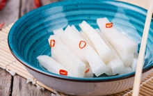 Loại củ giá rẻ, được ví như “nhân sâm trắng mùa đông” nhờ 10 lợi ích sức khỏe tuyệt vời