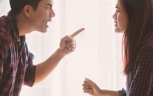 Hứa chu cấp để em gái nghỉ việc chăm sóc mẹ, khi mẹ mất, anh trai khiến em “chết lặng” vì 1 hành động này