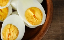 7 thứ không nên dùng ngay sau khi ăn trứng vì gây mất chất, hại sức khỏe