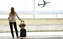 Lý do tuyệt đối tránh đi dép xỏ ngón trên máy bay