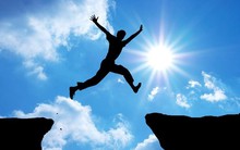 VDSC: 4 DN được dự báo tăng trưởng mạnh trong quý 3/2023 nhờ giá hàng hóa tăng và lãi cho vay giảm