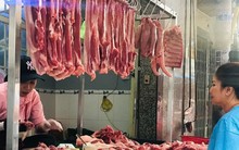 Nghịch lý giá lợn hơi giảm sâu nhưng ra chợ phải mua thịt đắt gấp 3 lần