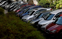 Thị trường ô tô “độc lạ” nhất thế giới: Muốn mua xe phải mất thêm chi phí bằng 1 căn chung cư, giá tăng gấp 4 lần chỉ trong vòng 3 năm