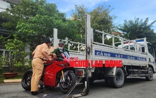 Người mẫu Ngọc Trinh "làm xiếc" trên đường: Lập biên bản xử phạt 4 lỗi, tạm giữ 2 mô tô