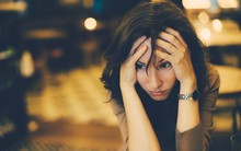 Mặc cảnh sát can ngăn 12 lần, nữ giáo viên 38 tuổi vẫn 'đầu tư' 13 tỷ đồng rồi phát hiện bị lừa: Danh tính kẻ xấu gây ngỡ ngàng