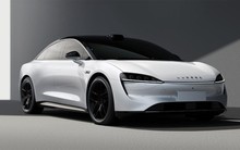 Hãng điện thoại đình đám Huawei khoe siêu phẩm sedan chạy điện: thiết kế đẹp như vẽ, hiệu năng vượt trội hơn cả Tesla