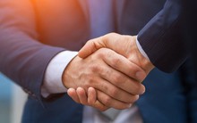 Cú bắt tay của Tổng công ty đóng Tàu chiến tên lửa duy nhất Việt Nam với chaebol Hàn Quốc đã rót hàng tỷ USD vào Vingroup, Masan...