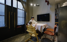 Gia đình 4 người sống trong căn nhà 20m2, nội thất sắp xếp khéo léo tiết kiệm từng chút không gian