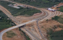 Thu phí cao tốc do Nhà nước đầu tư có thể dẫn tới phí chồng phí