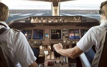 Phi công thường làm gì trong các chuyến bay kéo dài 18 giờ? Người trong nghề tiết lộ bí mật ít ai ngờ