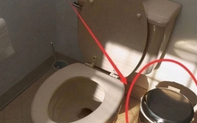 Nhà tắm, nhà vệ sinh rộng đến mấy cũng chớ dại để lâu 4 thứ, vừa mất thẩm mỹ vừa mất vệ sinh