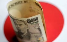 Đồng yên chạm đáy 3 thập kỷ, thị trường cảnh giác cao độ