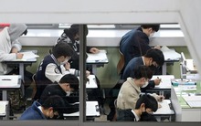 Hàn Quốc điều chỉnh hơn 90 chuyến bay, tránh gây ồn trong kỳ thi đại học