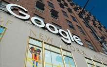 Chuyên gia bảo vệ việc Google chi hàng tỷ USD để duy trì vị thế