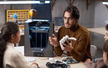 Một ngành học hot nhưng “cực khát nhân lực”, lương 230 triệu đồng/ tháng, tương lai hứa hẹn phát triển mạnh mẽ tại Việt Nam