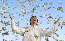 Hàng trăm tỷ đồng ‘từ trên trời rơi xuống’, nhiều người đổ xô mua biệt thự, xe sang,... phát tiền ‘không kiểm soát’, đến lúc nhận ra đã quá muộn