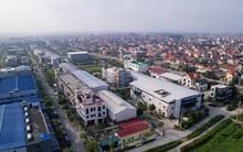 Cận cảnh loạt biệt thự "mọc" bên trong cụm công nghiệp làng nghề ở Hà Nội